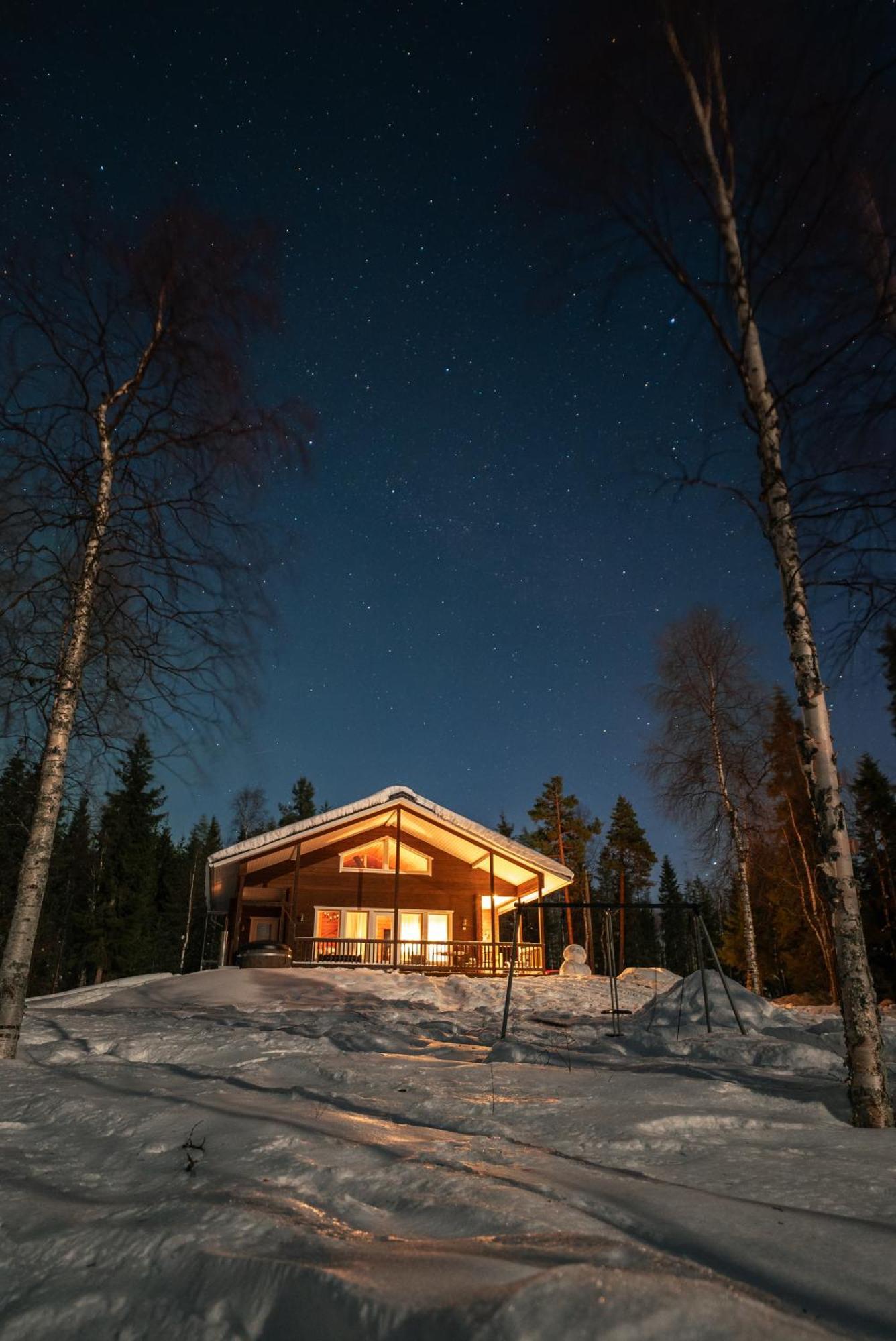 Hotel Napapiirin Jaervilomat Luukonniemi Exterior foto